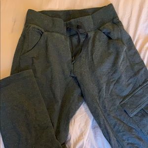 Lululemon cropped cargo joggers